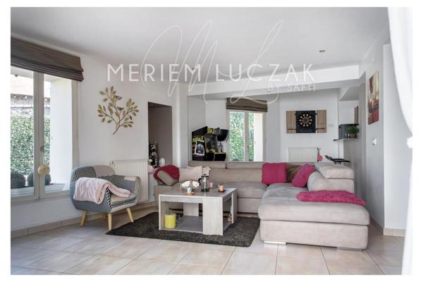 Magnifique Maison Ancienne Atypique au Charme Inégalé - Aucun Travaux à Prévoir