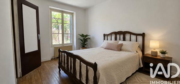 Maison à vendre 7 pièces 219 m² Les Mureaux