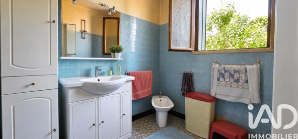 Maison à vendre 7 pièces 219 m² Les Mureaux