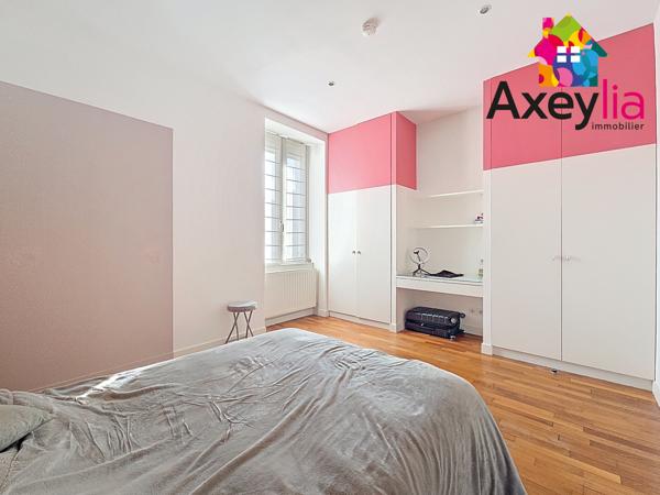 Roanne (42300) A VENDRE - ROANNE - MAISON AVEC TERRASSE, PISCINE ET GARAGE