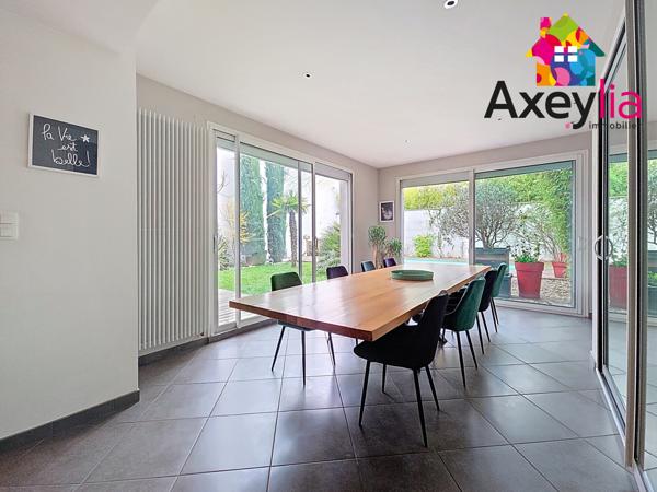 Roanne (42300) A VENDRE - ROANNE - MAISON AVEC TERRASSE, PISCINE ET GARAGE