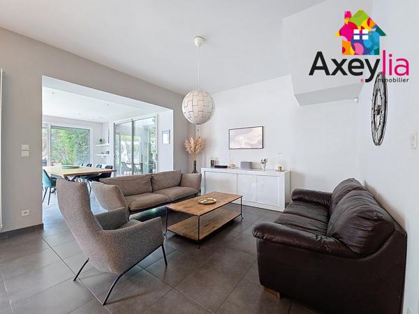 Roanne (42300) A VENDRE - ROANNE - MAISON AVEC TERRASSE, PISCINE ET GARAGE