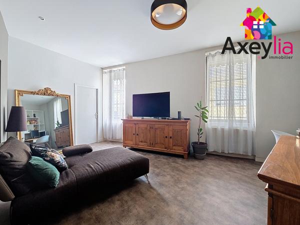 Roanne (42300) A VENDRE - ROANNE - MAISON AVEC TERRASSE, PISCINE ET GARAGE