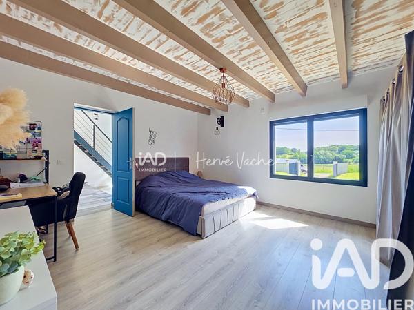 Maison à vendre 4 pièces 155,23 m² Jayat