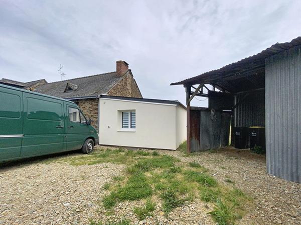 A vendre, maison de plain-pied de 80m2, trois chambres avec un terrain de plus de 1300m2
