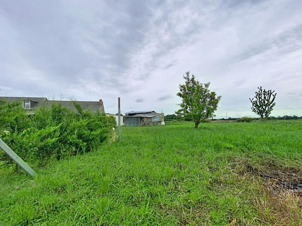 A vendre, maison de plain-pied de 80m2, trois chambres avec un terrain de plus de 1300m2