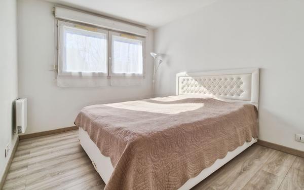 Appartement à vendre    2 pièces • 45 m2 Cergy