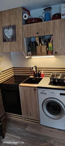Charmant Appartement T2 De 25 m2 dans station de ski, avec vue sur la montagne et le lac Léman.