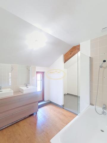 APPARTEMENT Type F3 en duplex Gondrecourt-le-château APPARTEMENT Type F3 en duplex Gondrecourt-le-château