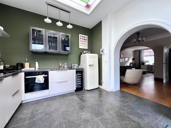 Maison 7 pièce(s) 5 chambre(s) 200.81 m²