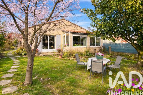 Maison à vendre 5 pièces 154 m² Entraigues-sur-la-Sorgue