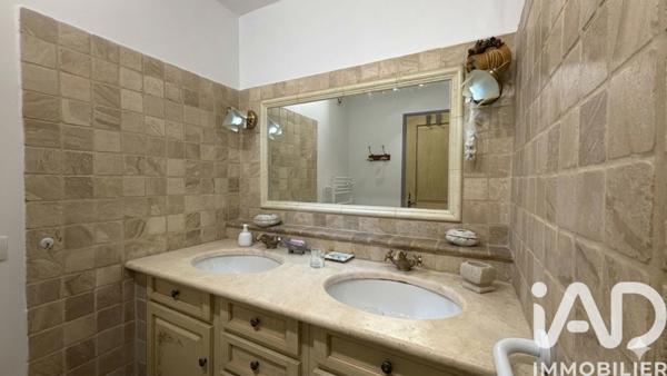 Maison à vendre 5 pièces 154 m² Entraigues-sur-la-Sorgue