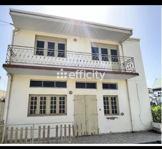 Maison
         4 pièces
        - 114 m² Exclusivité 180 000 € *