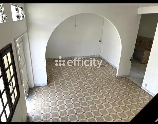 Maison
         4 pièces
        - 114 m² Exclusivité 180 000 € *