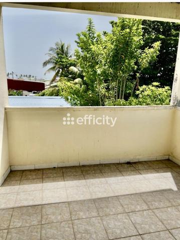 Maison
         4 pièces
        - 114 m² Exclusivité 180 000 € *