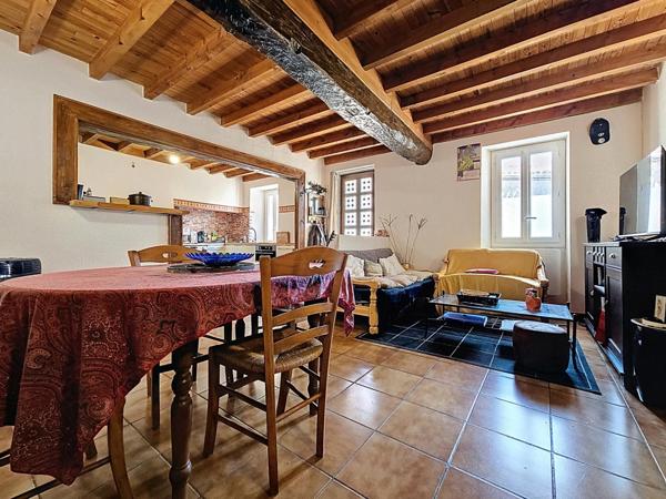 Maison de village avec potentiel – Villemagne – 120 m² habitables + Remise de 49 m²