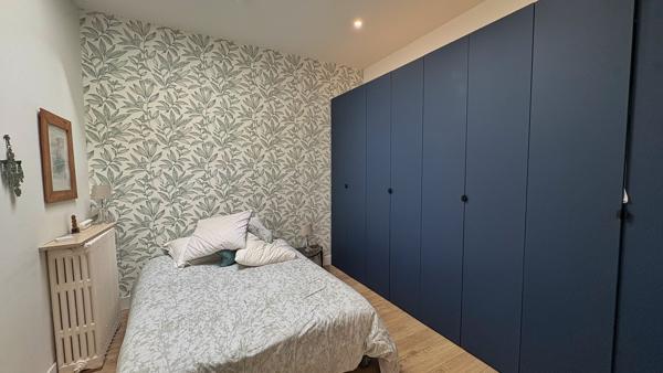 Maison
                                                                                                                                                                                                                                                                                                                        4 pièce(s)                                                                                                                                                                                                          3 chambre(s)                                                                                                                                                                                                          90.5  m²