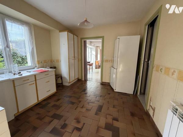2035 - MORLAIX - MAISON AVEC VIE DE PLAIN PIED ET JARDIN DE 420M²