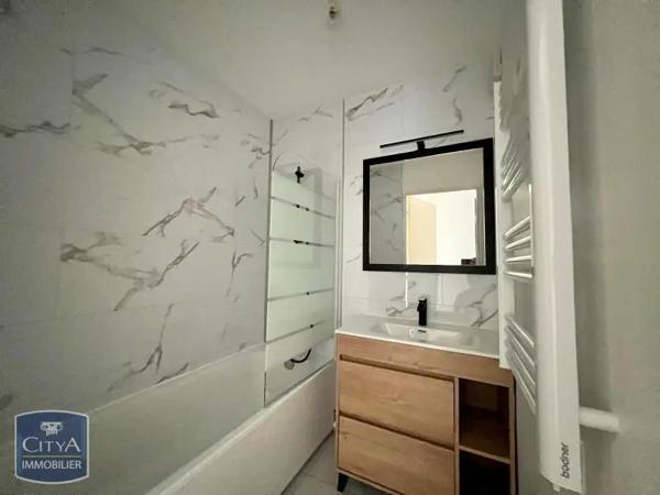 Appartement à louer 2 pièces 52.01m² Épinal (88000)