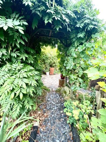 Maison
         5 pièces
        - 100 m² 370 000 € *