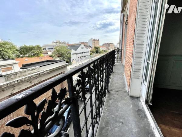 GENTILLY / GARE R.E.R. - APPARTEMENT 3 PIÈCES AVEC BALCON A RÉNOVER + CAVE