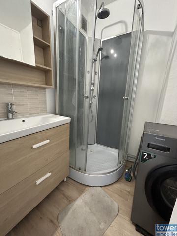 Appartement
                                                                                                                                                                                                                                                                                                                        5 pièce(s)                                                                                                                                                                                                          4 chambre(s)                                                                                                                                                                                                          72  m²