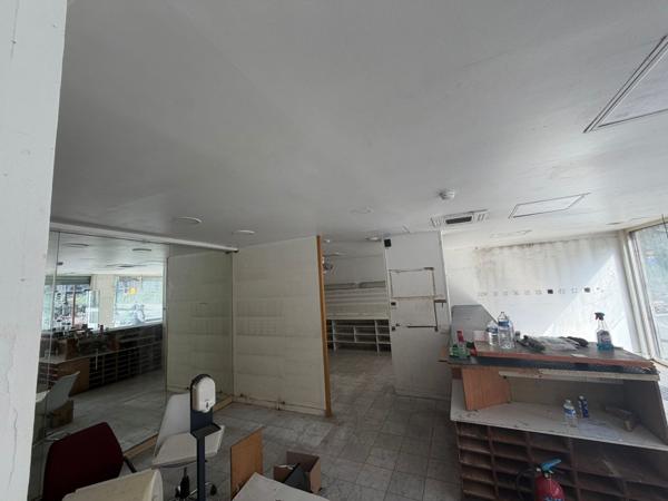 Murs local commercial