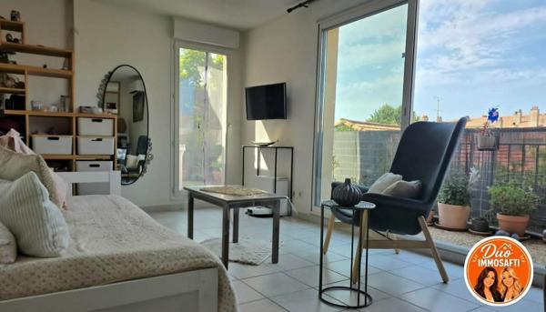 Appartement T3 avec terrasse, parking privatif et vue dégagée
