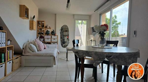 Appartement T3 avec terrasse, parking privatif et vue dégagée