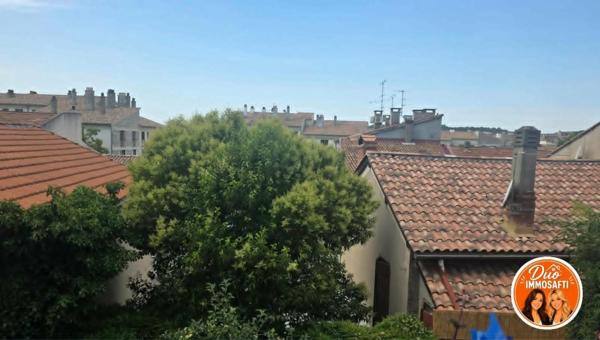 Appartement T3 avec terrasse, parking privatif et vue dégagée