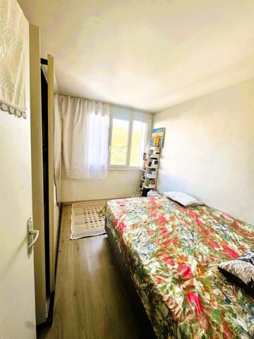 Beau T3 proche métro La Rose 61 m²