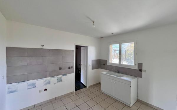 Maison à vendre    4 pièces •  Saint-Loubès