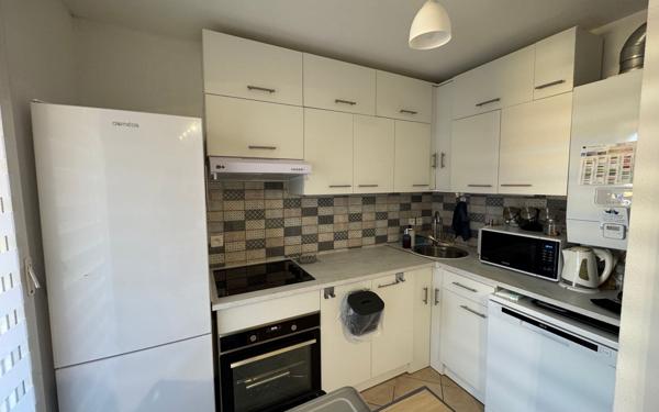 Appartement à vendre    3 pièces • 63 m2 Fréjus