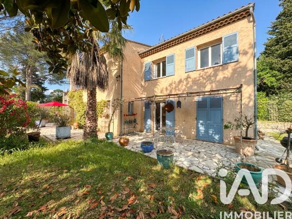 Maison à vendre 6 pièces 205 m² Peymeinade