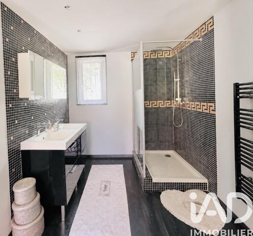 Maison à vendre 6 pièces 205 m² Peymeinade