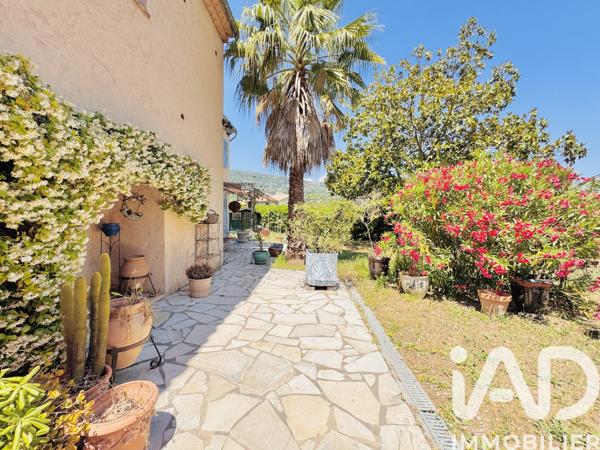 Maison à vendre 6 pièces 205 m² Peymeinade