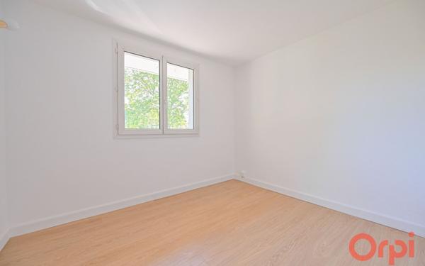 Appartement à louer    3 pièces • 60 m2 Clichy