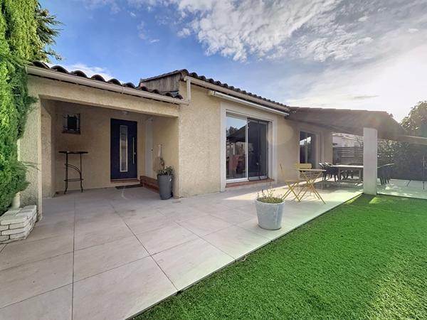 Aubagne Napollon ? Maison T5 121 m² plain-pied avec piscine et cadre agréable