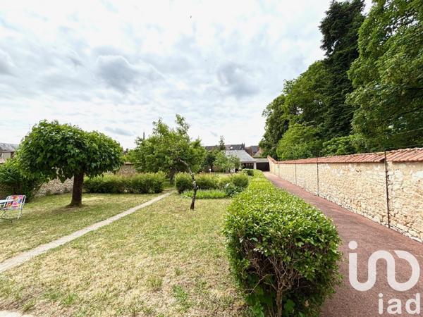 Maison 6 pièces de 123 m² à Saint-Gaultier (36800)