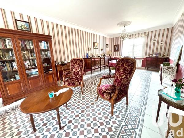 Maison 6 pièces de 123 m² à Saint-Gaultier (36800)