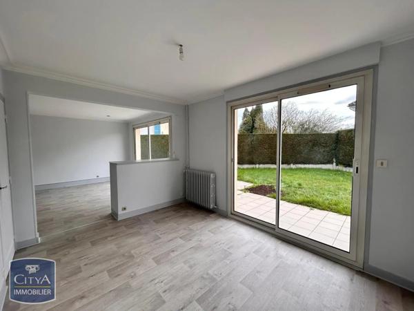 Maison à louer 4 pièces 93.23m² Saint-Berthevin (53940)