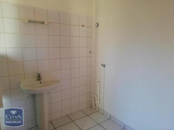Appartement à louer 4 pièces 94.55m² Dunières (43220)