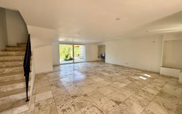 Maison à vendre    5 pièces • 205,40 m2 Grasse