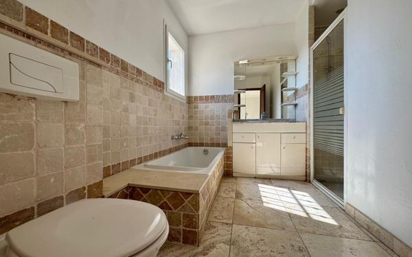 Maison à vendre    5 pièces • 205,40 m2 Grasse