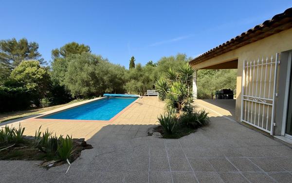 Maison à vendre    5 pièces • 205,40 m2 Grasse