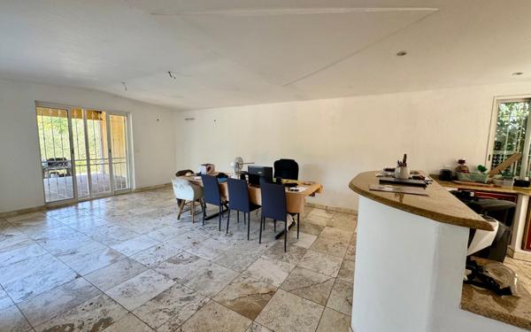 Maison à vendre    5 pièces • 205,40 m2 Grasse