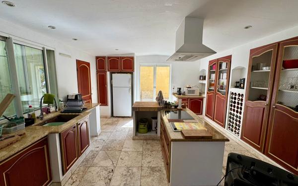 Maison à vendre    5 pièces • 205,40 m2 Grasse