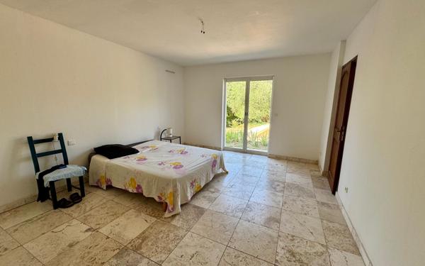 Maison à vendre    5 pièces • 205,40 m2 Grasse