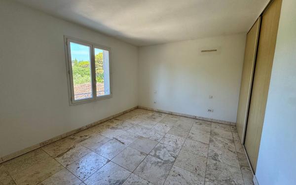 Maison à vendre    5 pièces • 205,40 m2 Grasse