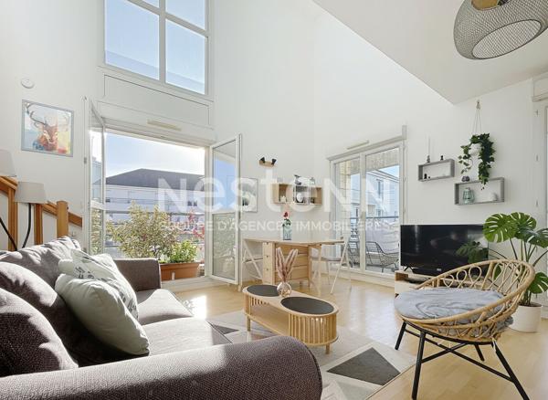 Duplex dernier étage, terrasse, cave, parking Le Village de Montigny Le Bretonneux